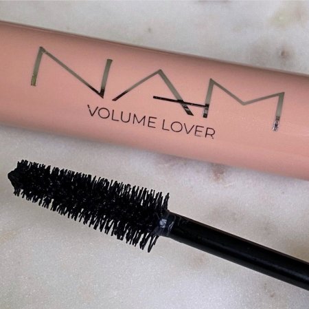 Volume Lover mascara NAM